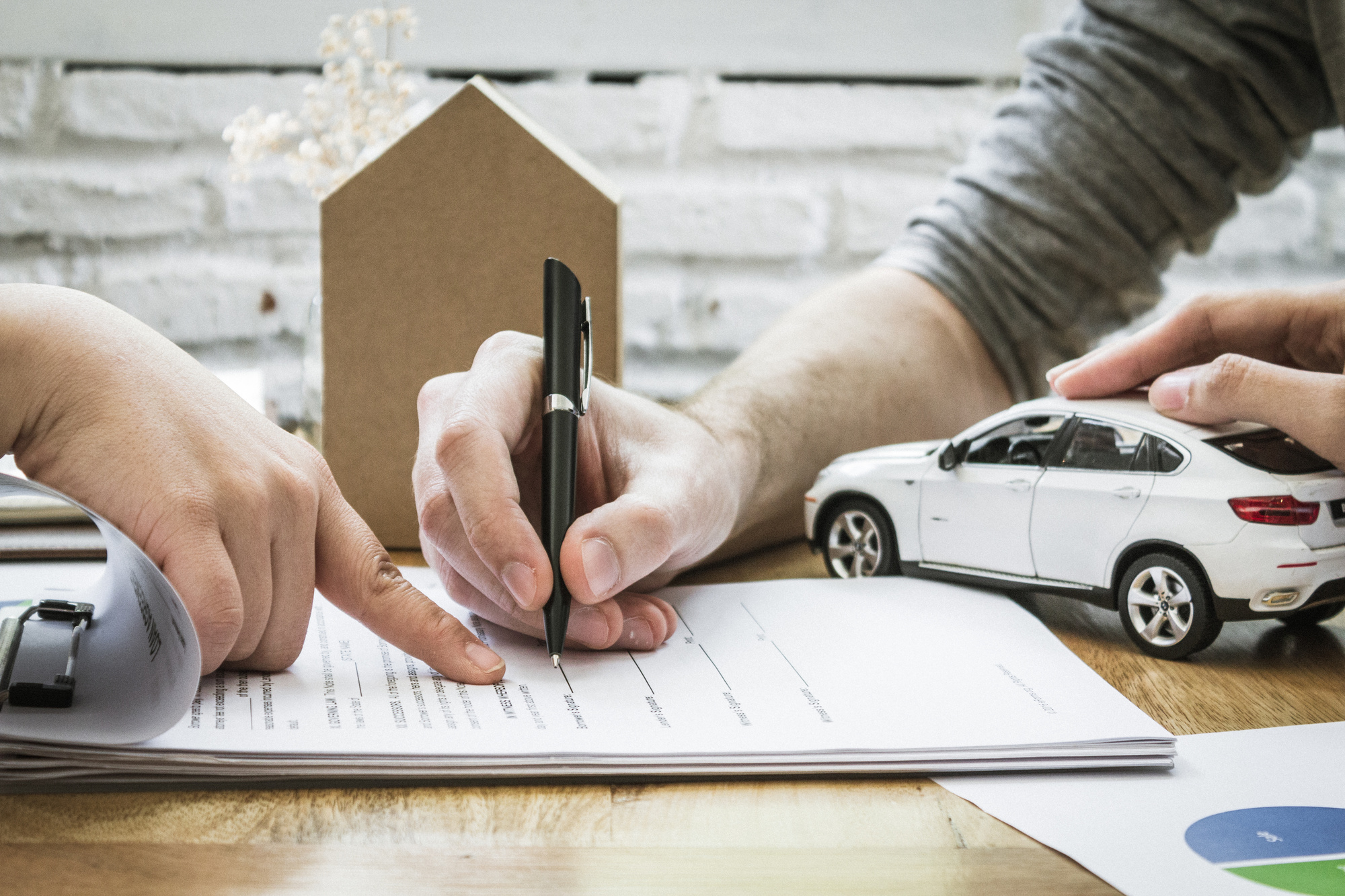 How To Get Low Monthly Car Payments Through Your Car Loan