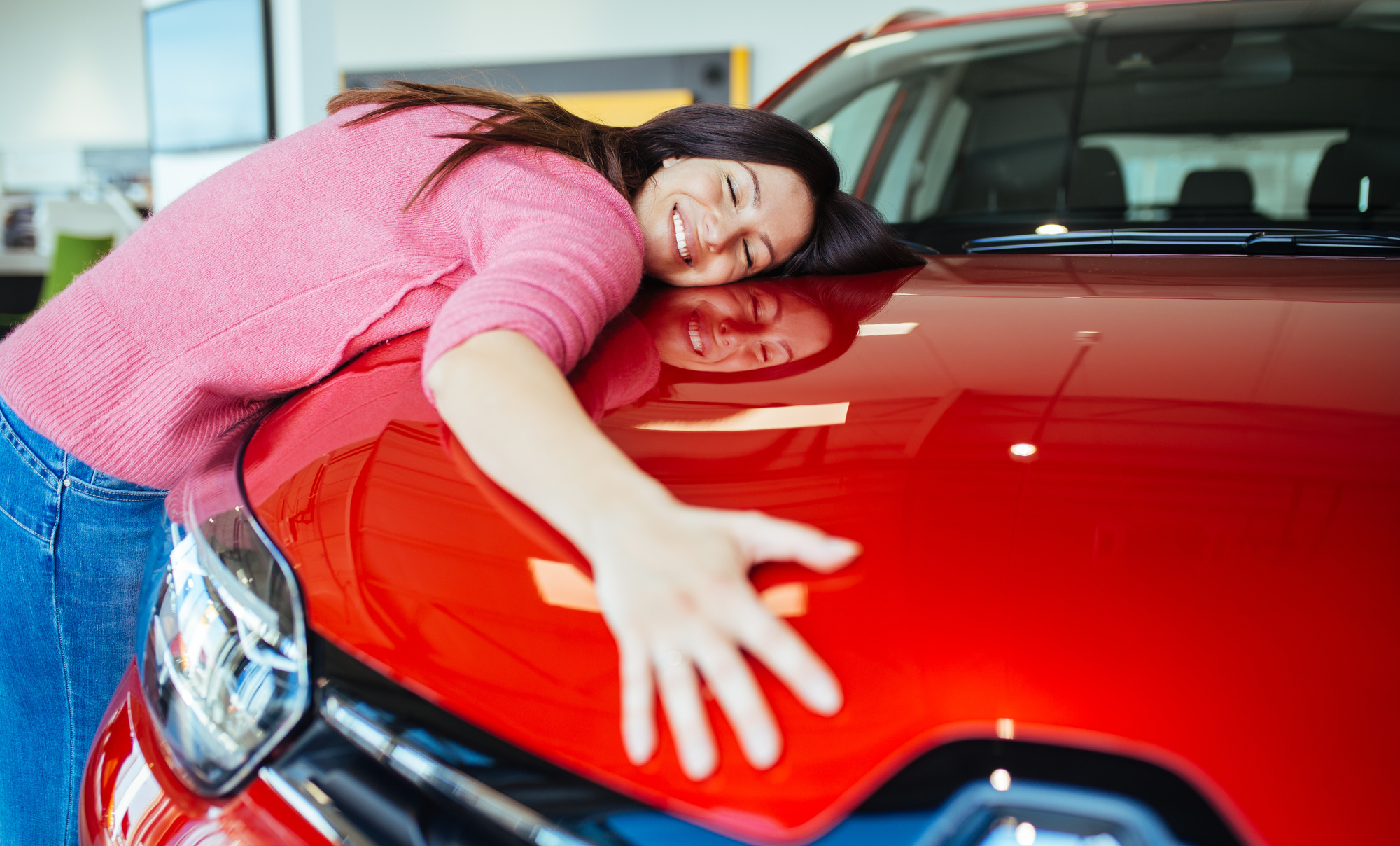 Financing a Car: What Are the Pros and Cons of Auto Loans?