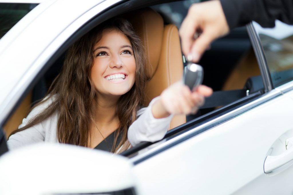 8 Top Tips for Buying Your First Car - Banner